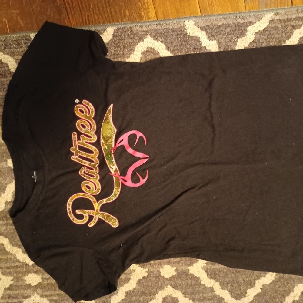 Women's Realtree tshirt